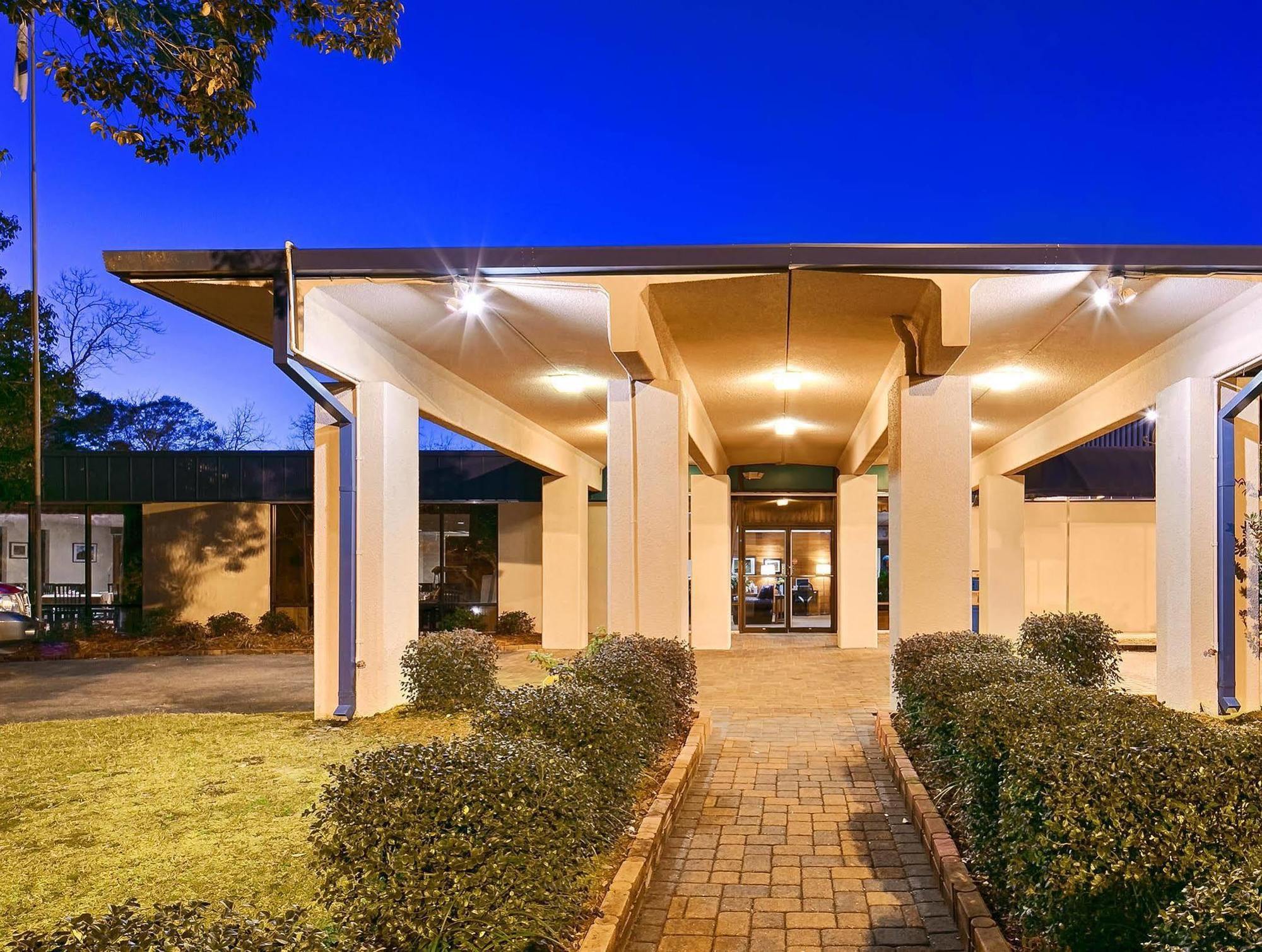 Best Western Crossroads Inn DeFuniak Springs Exterior photo