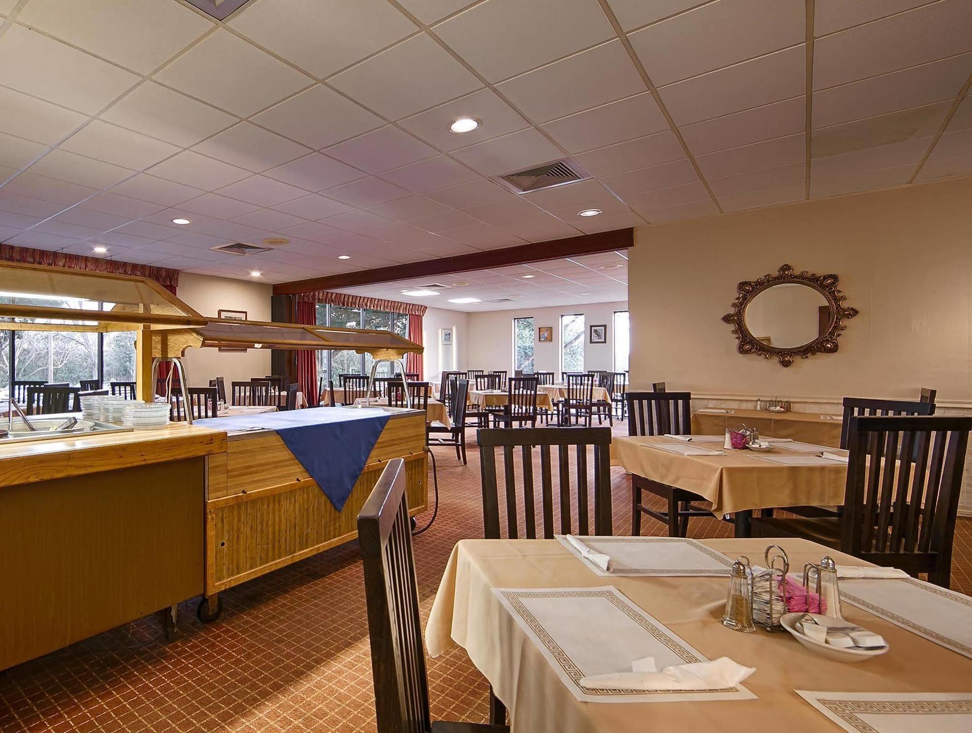 Best Western Crossroads Inn DeFuniak Springs Exterior photo